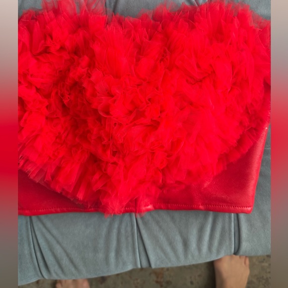 Red Ruffled Heart Top - Picture 1 of 3